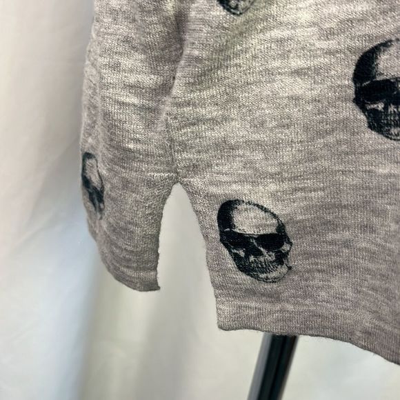 Skull Cashmere Tee - Picture 5 of 8